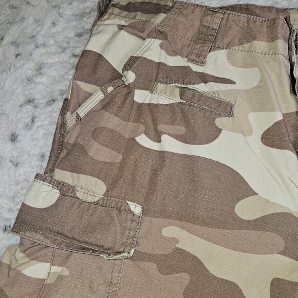 Oakley Men's Brown and Tan Camo Cargo Pants Custom Fit Size 33 100% Cotton - Picture 4 of 12